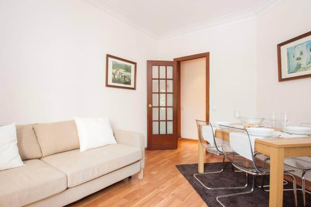 Autèntic Monumental Appartement